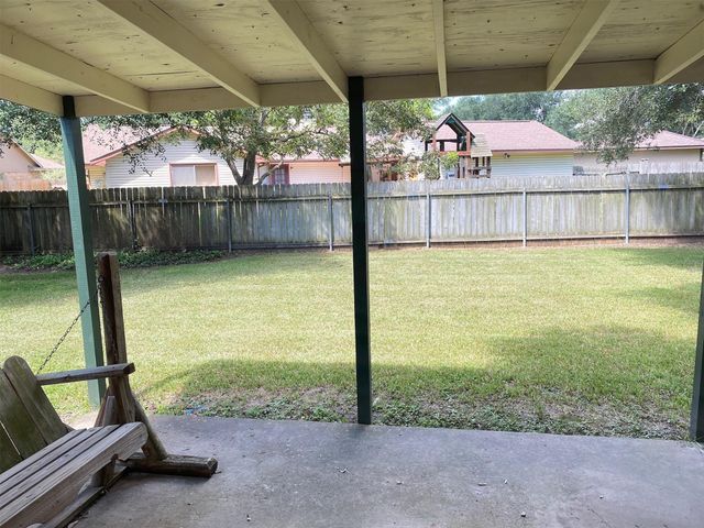 2733 Davis Avenue, Rosenberg, TX 77471