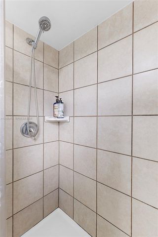 11700 NW 41st St, Sunrise, FL 33323