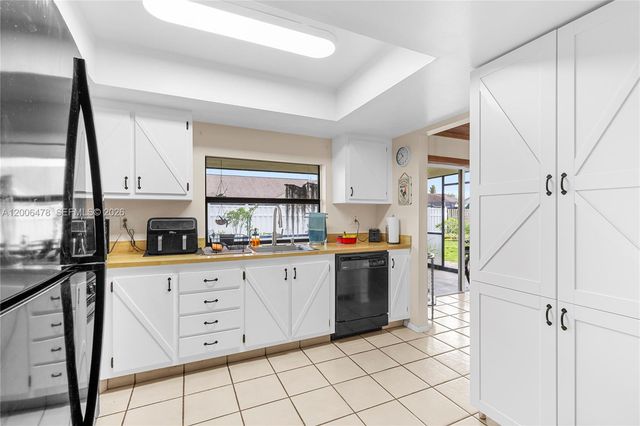 11700 NW 41st St, Sunrise, FL 33323