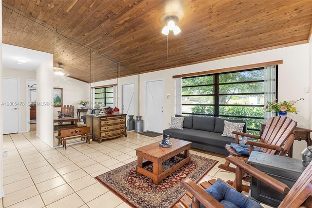 11700 NW 41st St, Sunrise, FL 33323