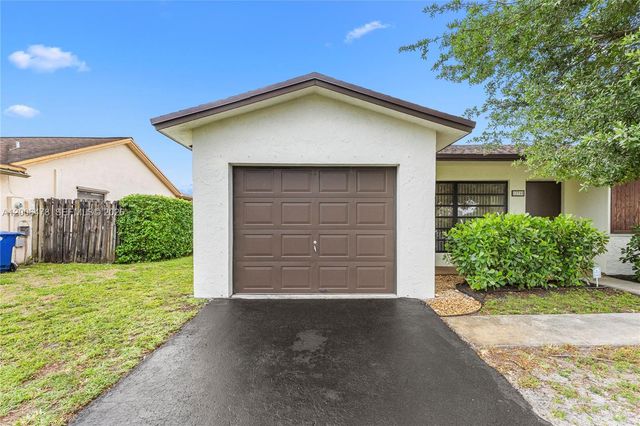 11700 NW 41st St, Sunrise, FL 33323