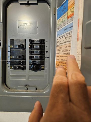 11700 NW 41st St, Sunrise, FL 33323