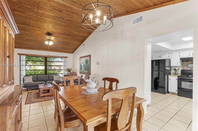 11700 NW 41st St, Sunrise, FL 33323