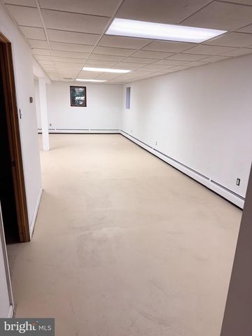 2145 EDGE HILL RD, Huntingdon Valley, PA 19006
