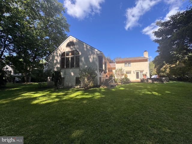 2145 EDGE HILL RD, Huntingdon Valley, PA 19006