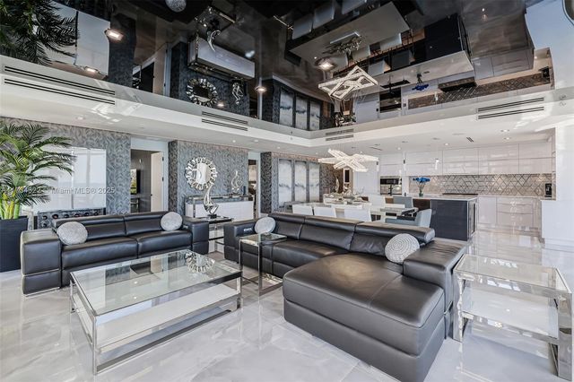 2205 S Surf Rd 4A, Hollywood, FL 33019