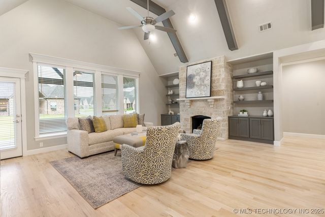 2708 W Van Buren Court, Broken Arrow, OK 74011