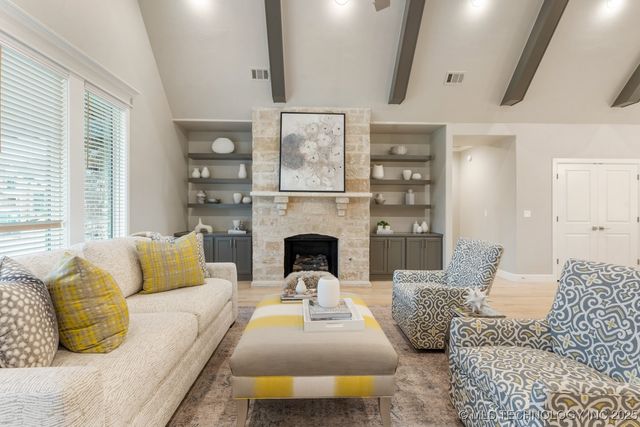 2708 W Van Buren Court, Broken Arrow, OK 74011