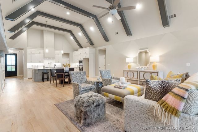 2708 W Van Buren Court, Broken Arrow, OK 74011