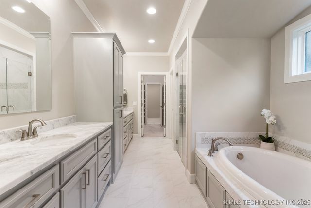 2708 W Van Buren Court, Broken Arrow, OK 74011