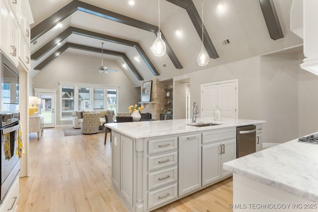 2708 W Van Buren Court, Broken Arrow, OK 74011