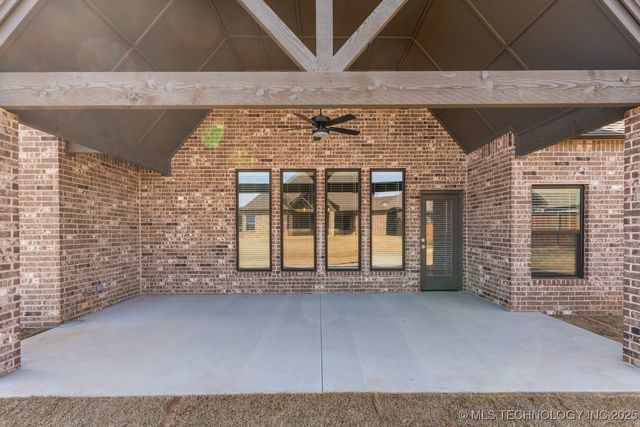 2708 W Van Buren Court, Broken Arrow, OK 74011