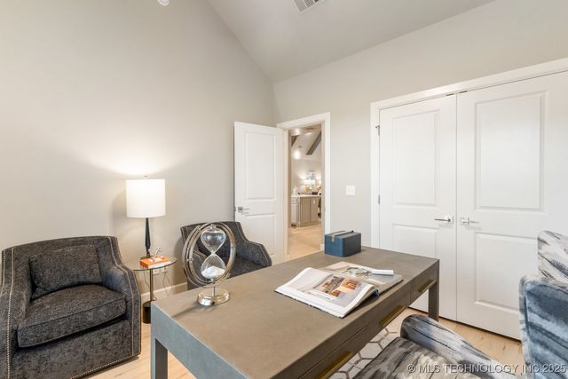 2708 W Van Buren Court, Broken Arrow, OK 74011