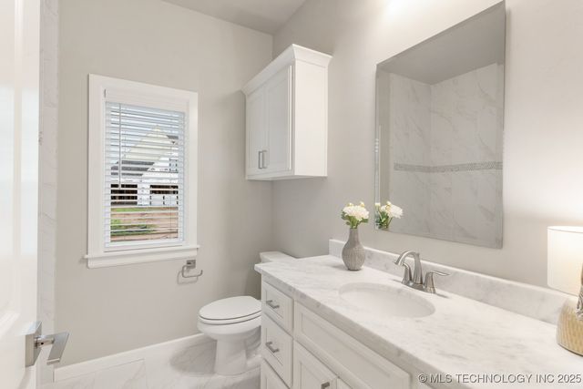 2708 W Van Buren Court, Broken Arrow, OK 74011