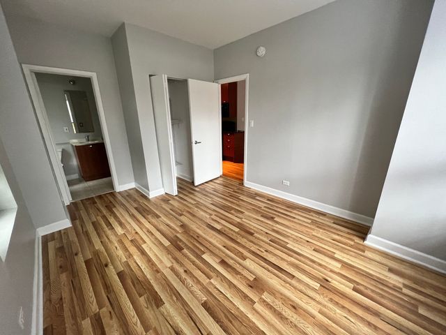 732 W Bittersweet Place 408, Chicago, IL 60613