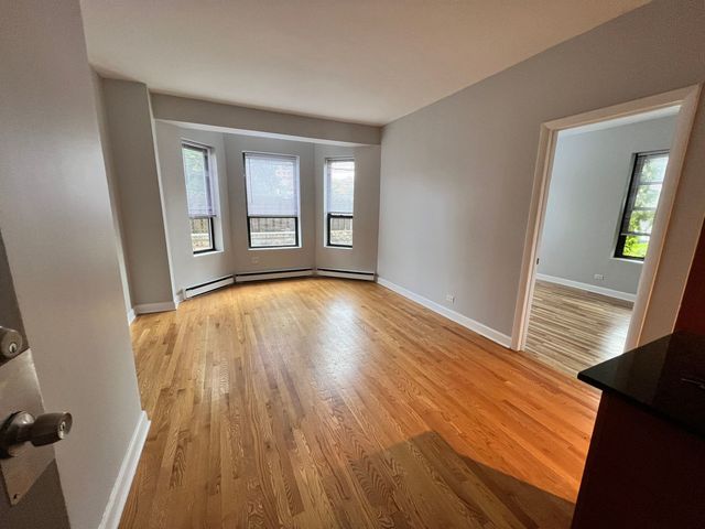 732 W Bittersweet Place 408, Chicago, IL 60613