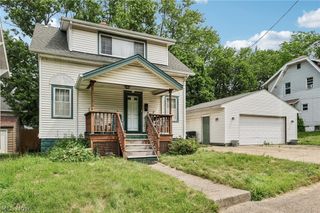 861 5th Avenue, Akron, OH 44306