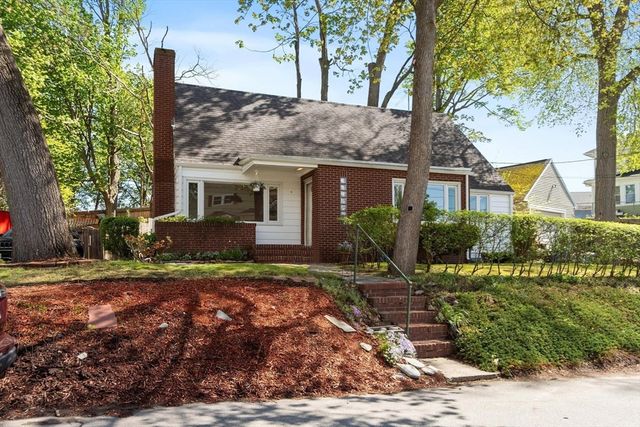 4 Bicknell Terrace, Lawrence, MA 01841