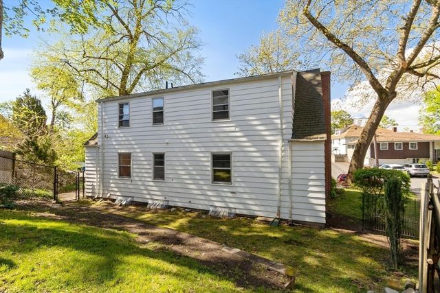 4 Bicknell Terrace, Lawrence, MA 01841