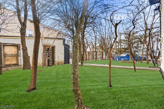 72 Lindsley Ave, Newark City, NJ 07106