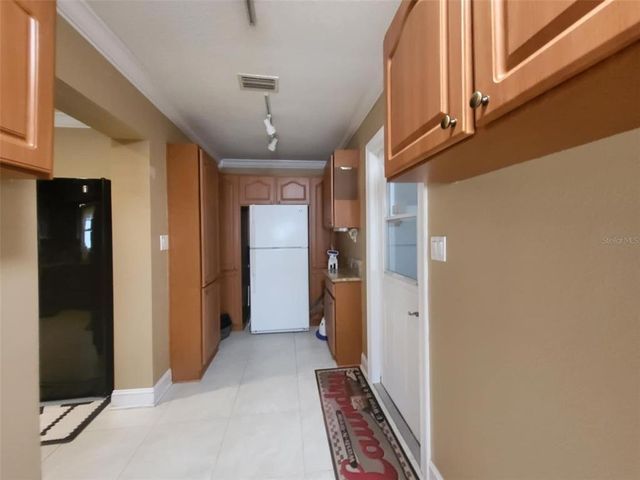 3912 FONTAINEBLEAU DRIVE, Tampa, FL 33634