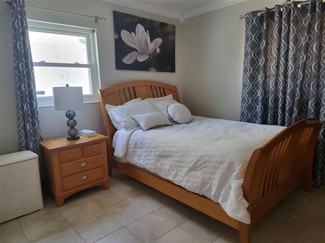 3912 FONTAINEBLEAU DRIVE, Tampa, FL 33634