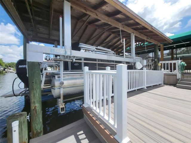 3912 FONTAINEBLEAU DRIVE, Tampa, FL 33634