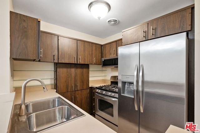 6605 Green Valley Circle 109, Culver City, CA 90230