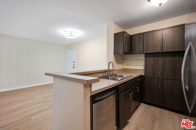 6605 Green Valley Circle 109, Culver City, CA 90230