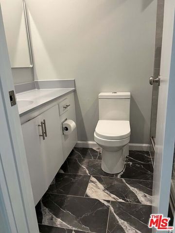 6605 Green Valley Circle 109, Culver City, CA 90230