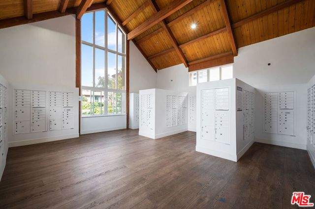 6605 Green Valley Circle 109, Culver City, CA 90230