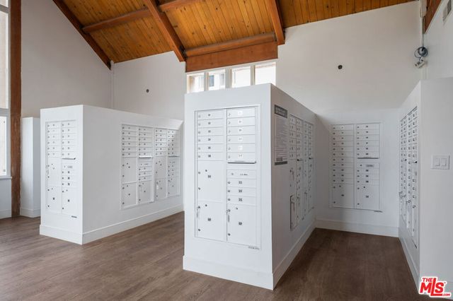 6605 Green Valley Circle 109, Culver City, CA 90230