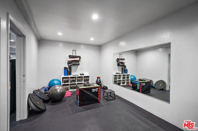 6605 Green Valley Circle 109, Culver City, CA 90230