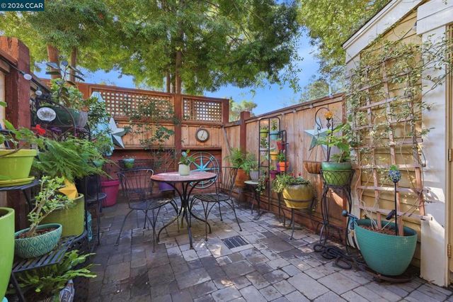 701 Center Ave, Martinez, CA 94553