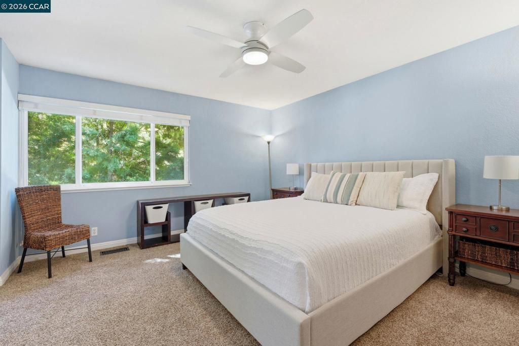 Image 14 of property listing at 701 701 Center Ave, Martinez, CA 94553