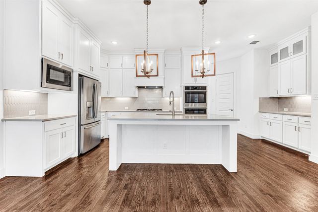 8008 Zeppos Drive, Plano, TX 75024