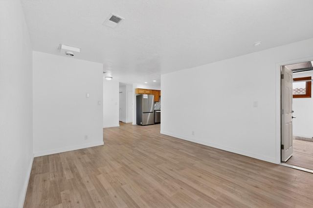 6008 Kilmer Avenue NW, Albuquerque, NM 87120