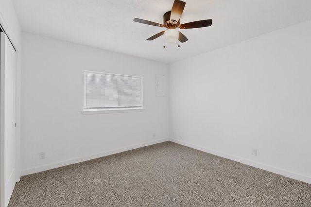 6008 Kilmer Avenue NW, Albuquerque, NM 87120