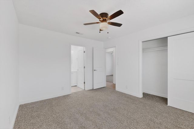 6008 Kilmer Avenue NW, Albuquerque, NM 87120