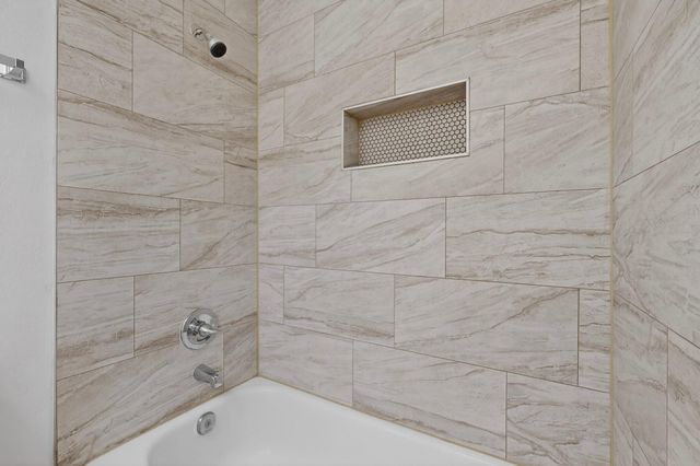 6008 Kilmer Avenue NW, Albuquerque, NM 87120