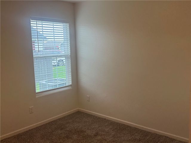 908 S Crow Street, Siloam Springs, AR 72761