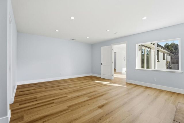 1361 Hillcrest Road, Hollister, CA 95023