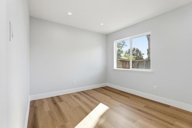 1361 Hillcrest Road, Hollister, CA 95023