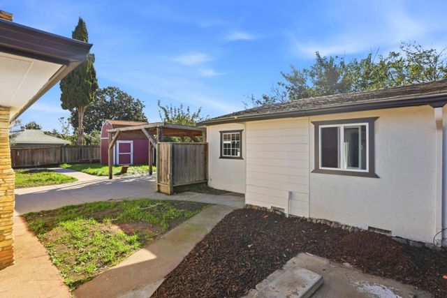 1361 Hillcrest Road, Hollister, CA 95023