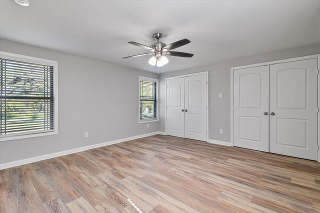 4321 Green Oak Drive, Granbury, TX 76048