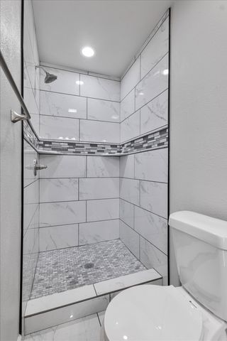 4321 Green Oak Drive, Granbury, TX 76048