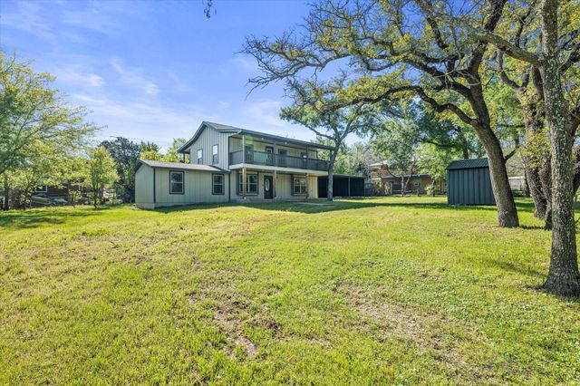 4321 Green Oak Drive, Granbury, TX 76048