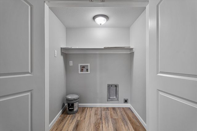 4321 Green Oak Drive, Granbury, TX 76048