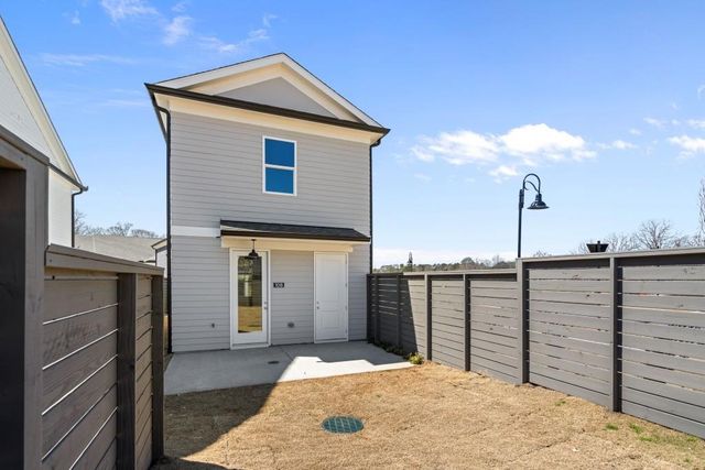 249 10th Street, Auburn, GA 30011