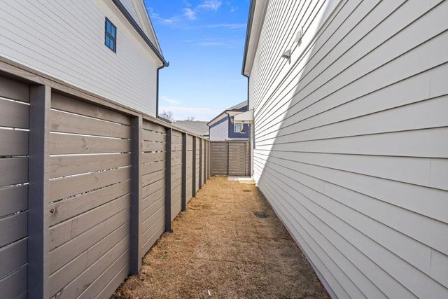 249 10th Street, Auburn, GA 30011